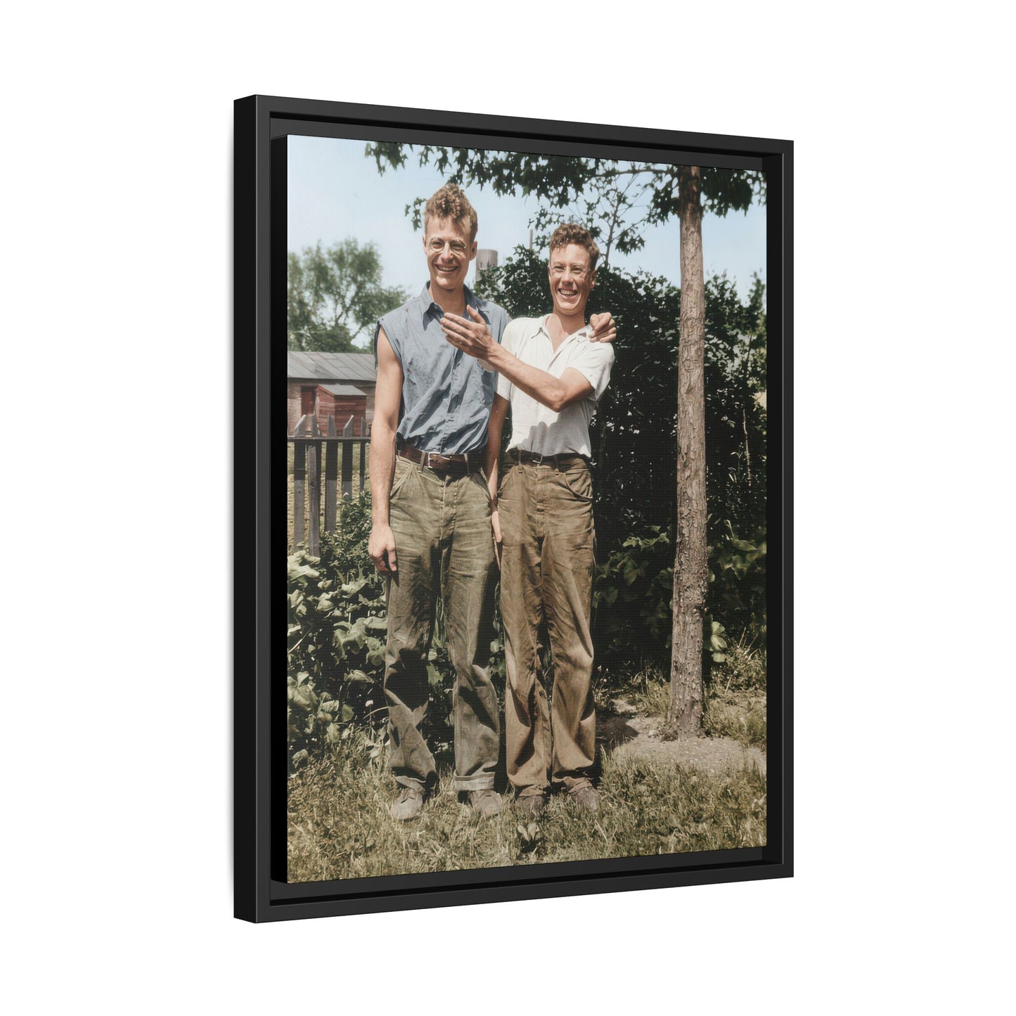 paire 052 | Framed Vintage Photo - Matte Canvas