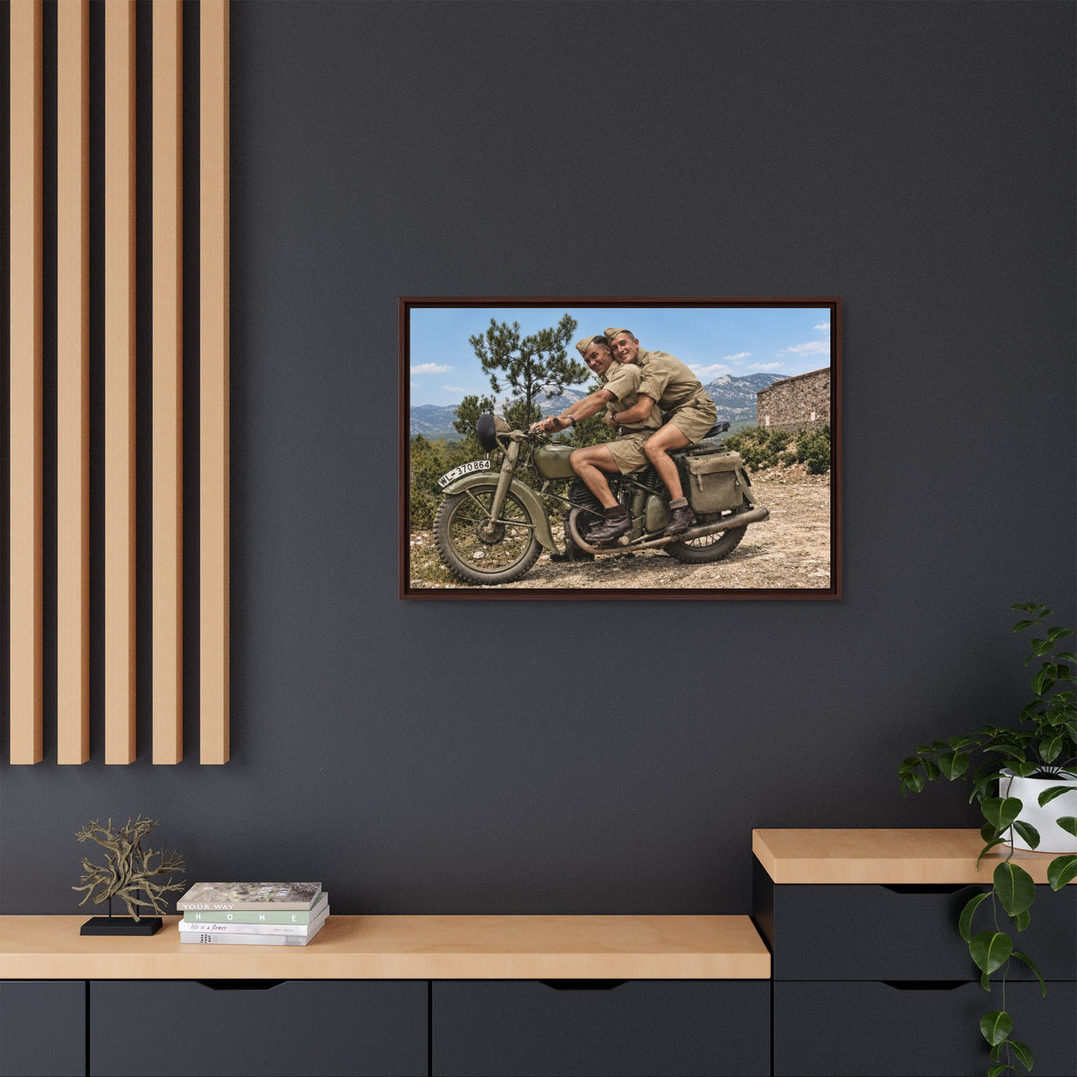 paire 166 | Framed Vintage Photo - Matte Canvas