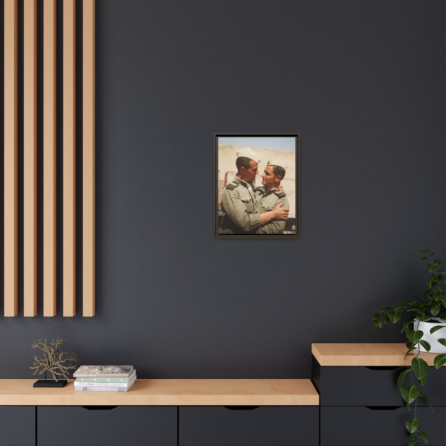 paire 133 | Framed Vintage Photo - Matte Canvas