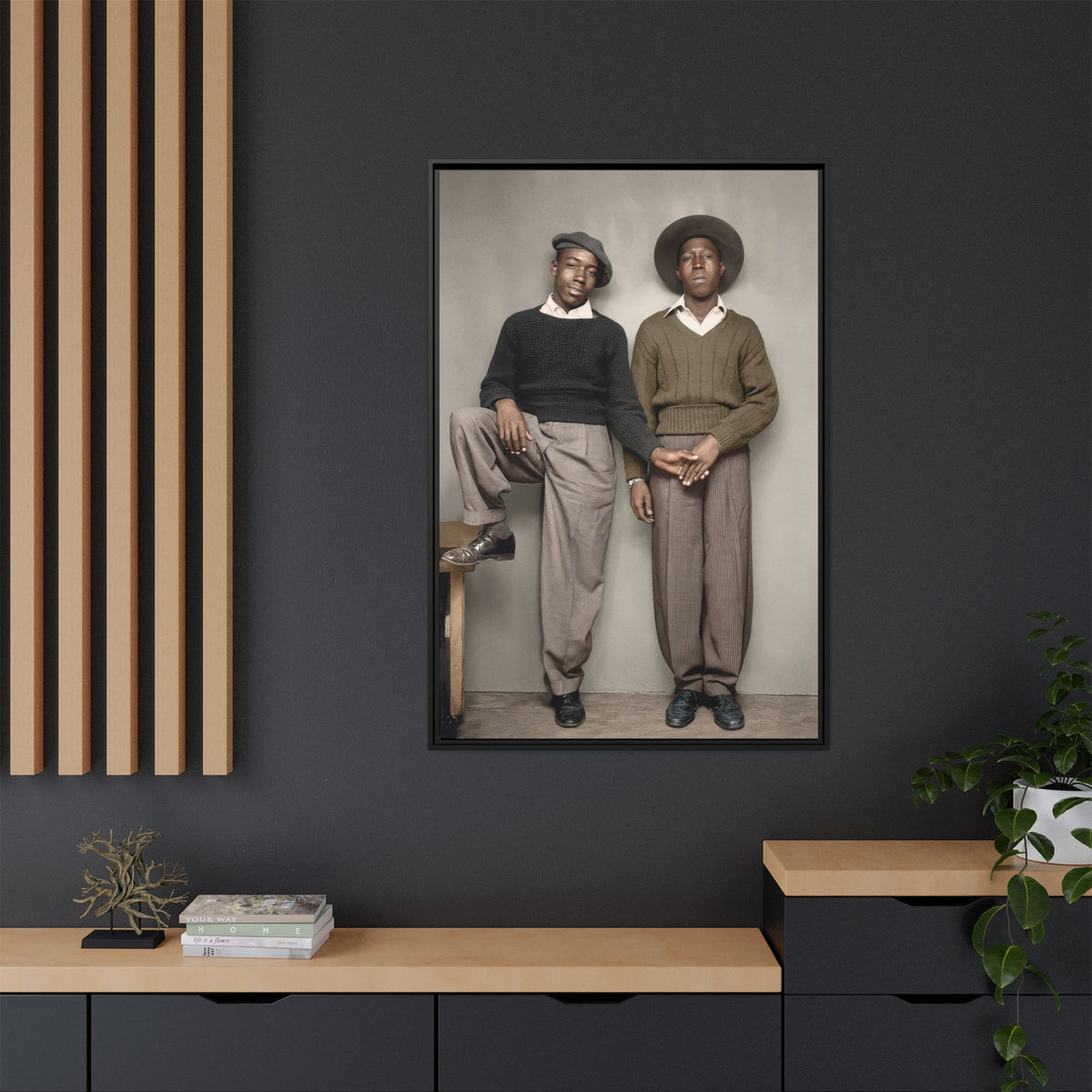 paire 161 | Framed Vintage Photo - Matte Canvas