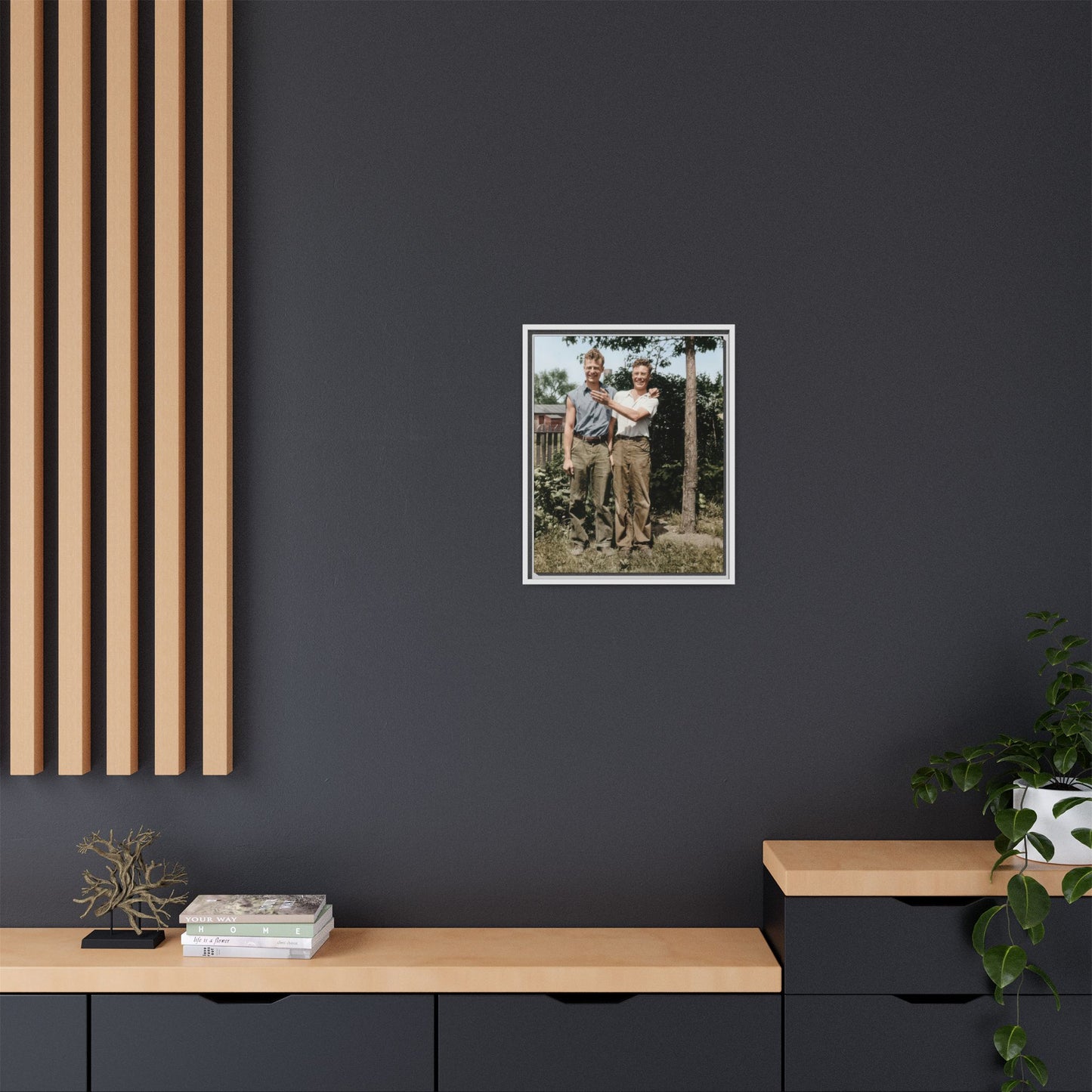 paire 052 | Framed Vintage Photo - Matte Canvas