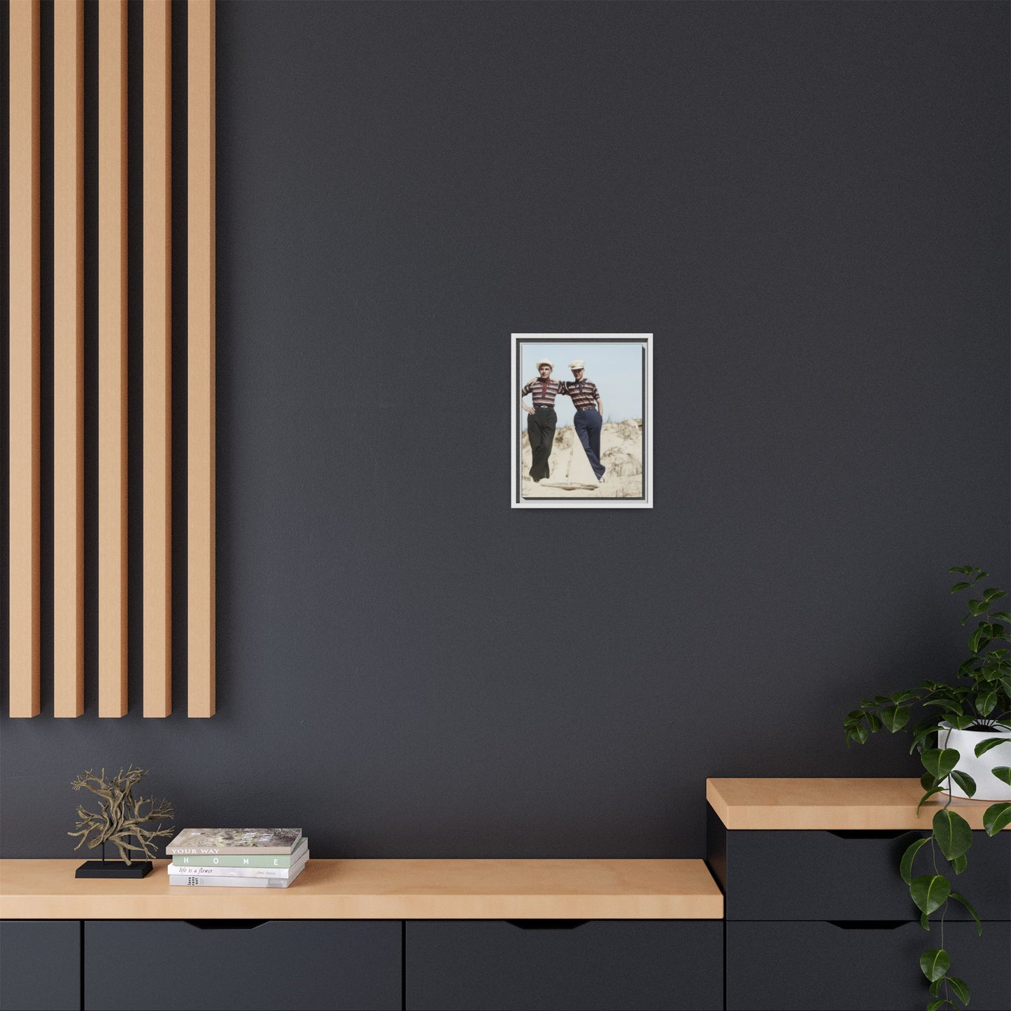 paire 102 | Framed Vintage Photo - Matte Canvas