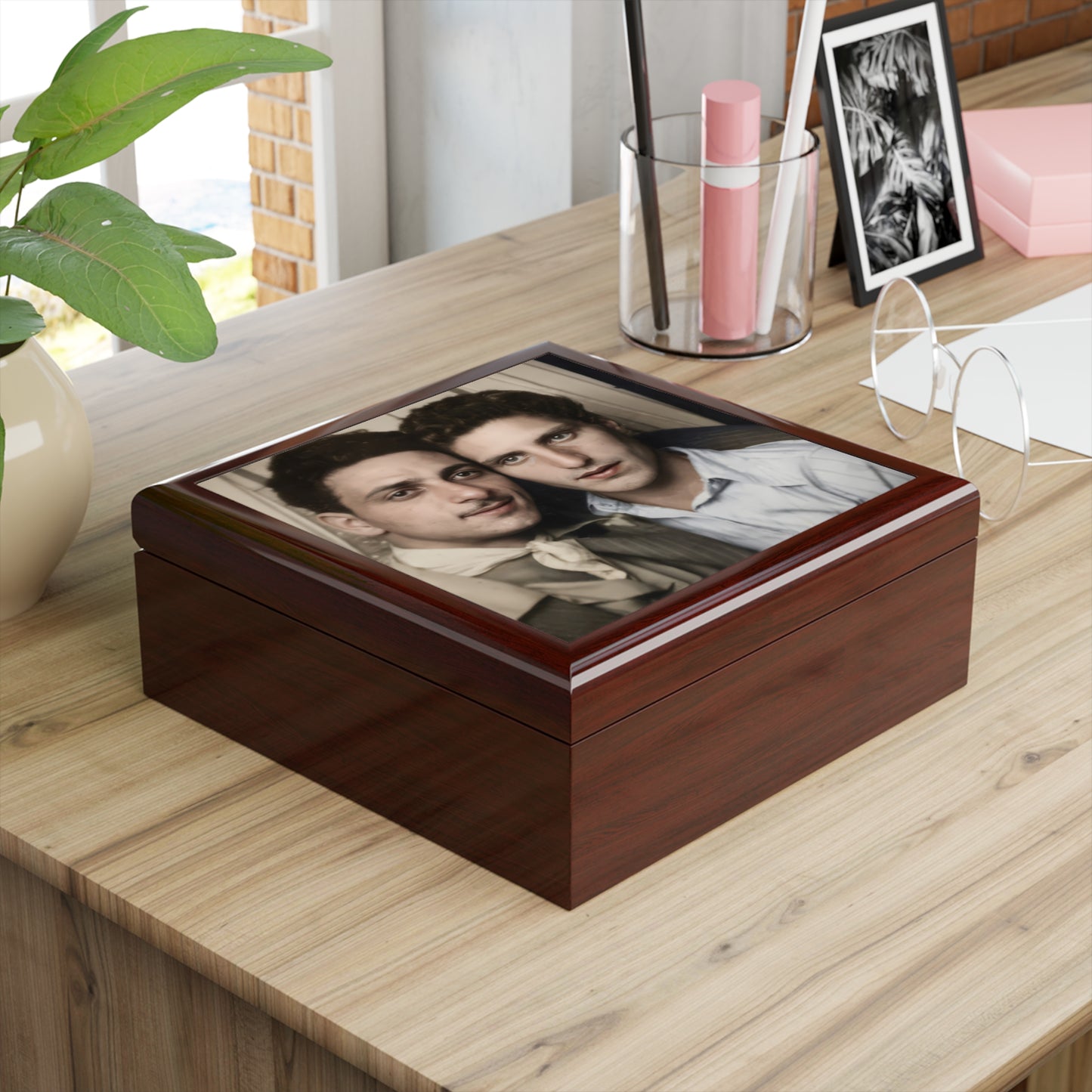 Photobooth Photo Jewelry Box – Vintage Portrait Keepsake