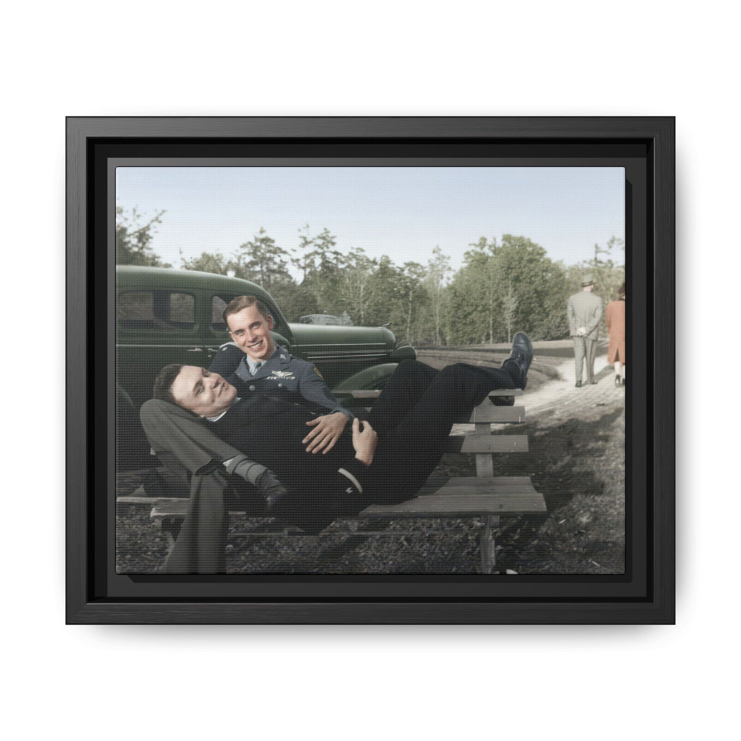 paire 107 | Framed Vintage Photo - Matte Canvas