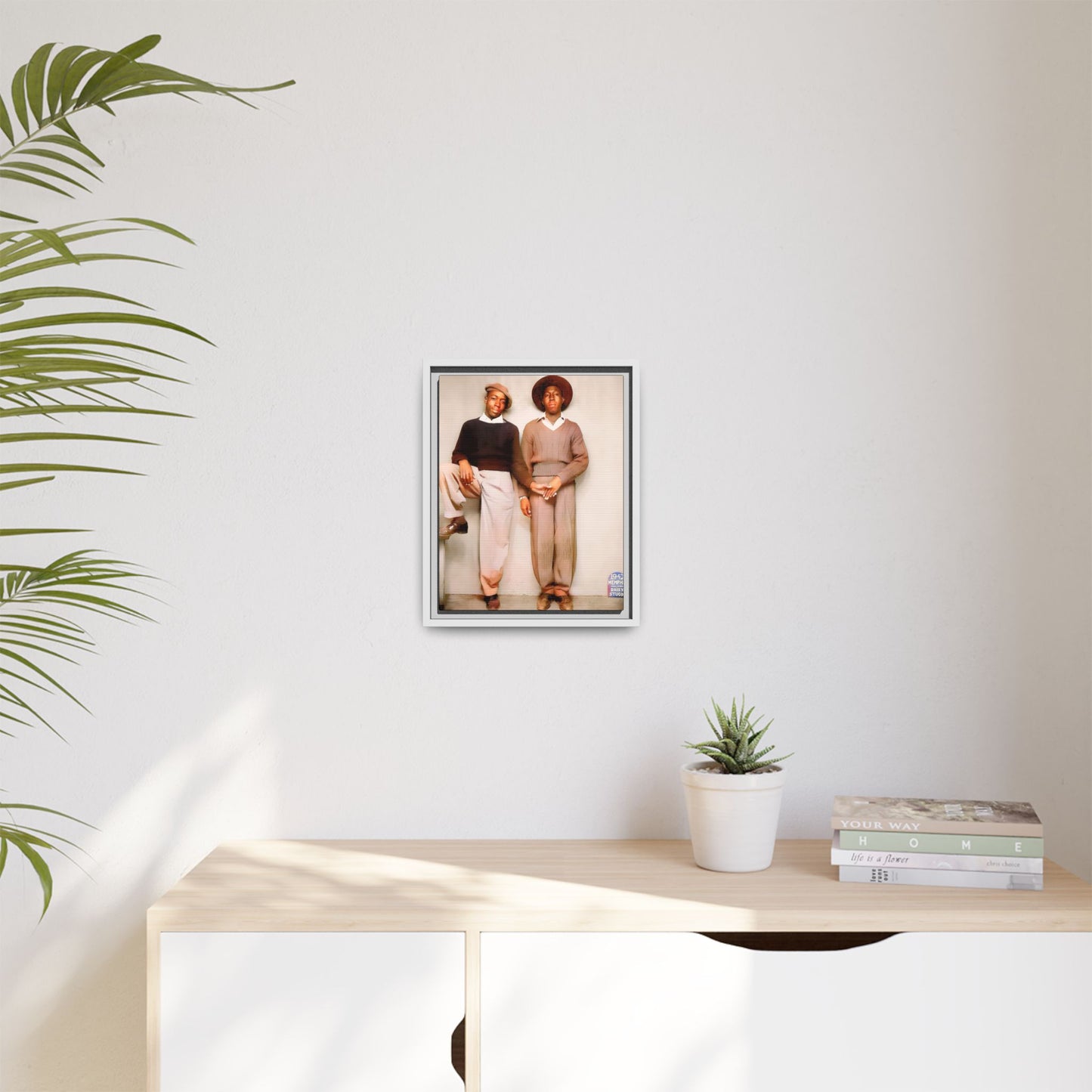 paire 112 | Framed Vintage Photo - Matte Canvas