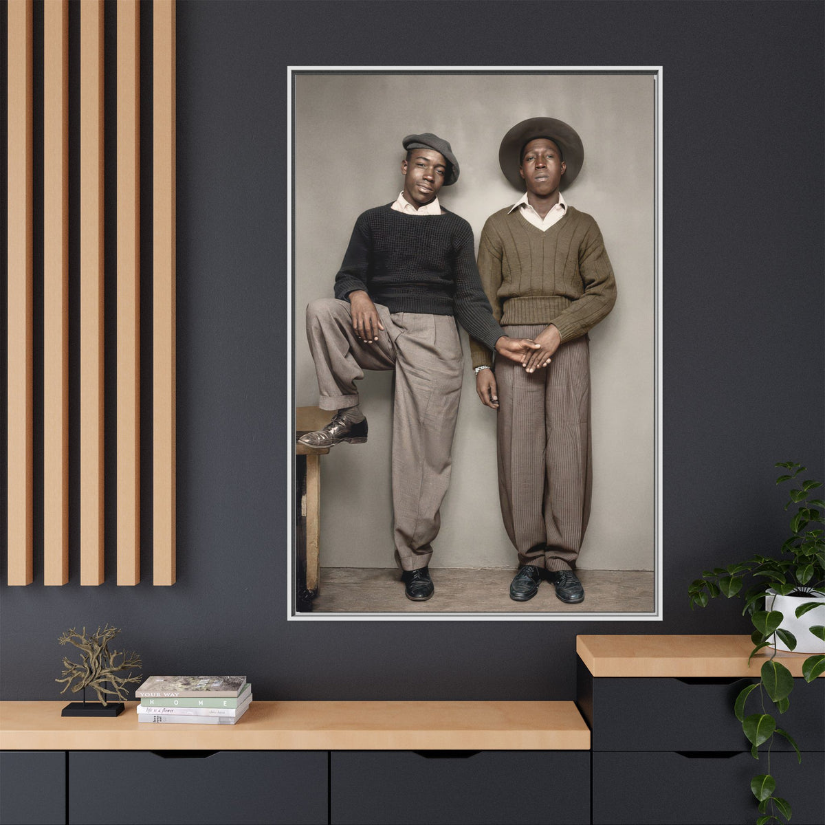 paire 161 | Framed Vintage Photo - Matte Canvas