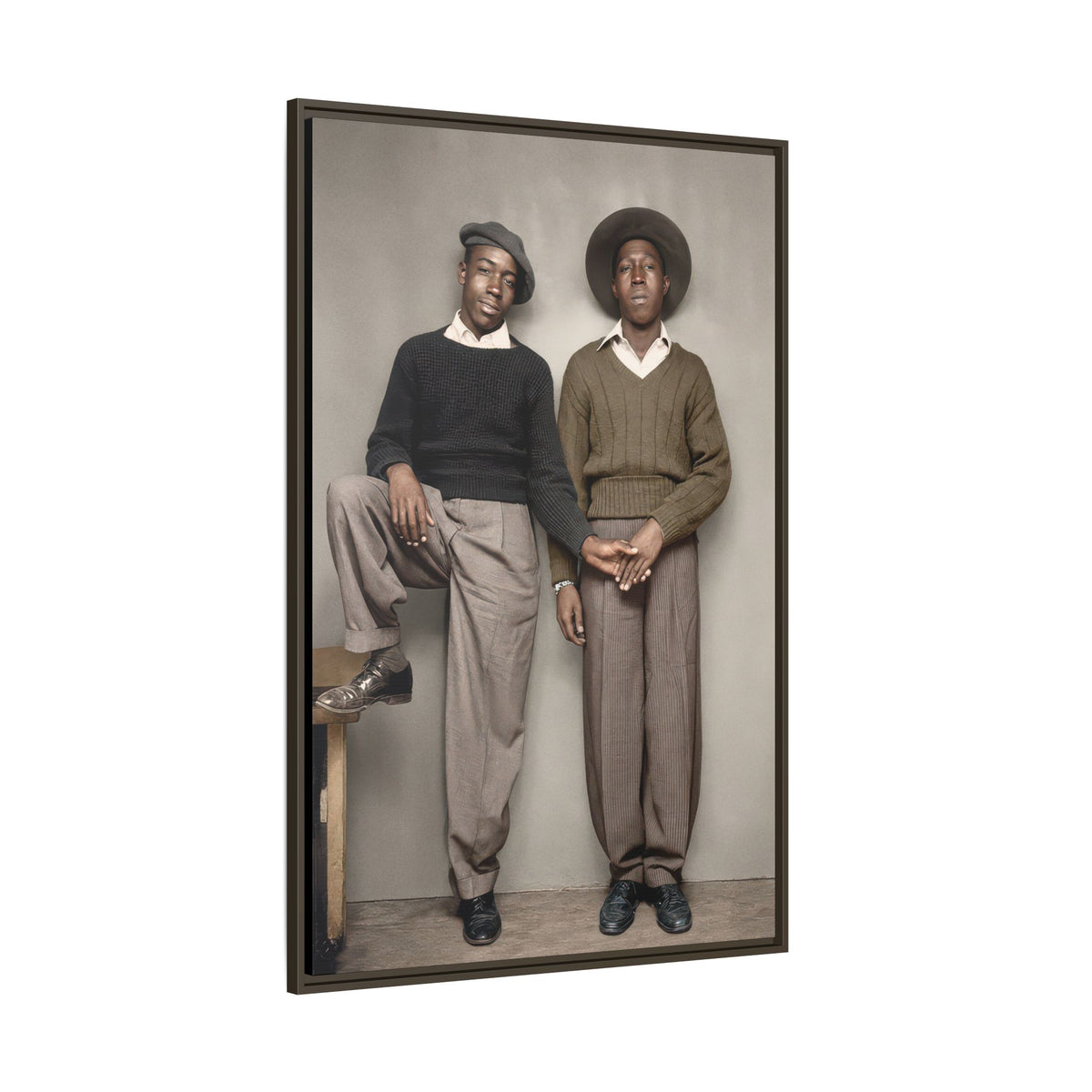 paire 161 | Framed Vintage Photo - Matte Canvas