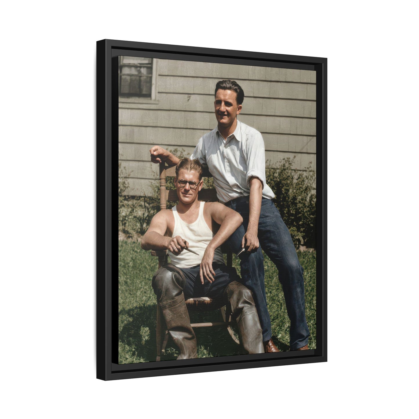 paire 064 | Framed Vintage Photo - Matte Canvas
