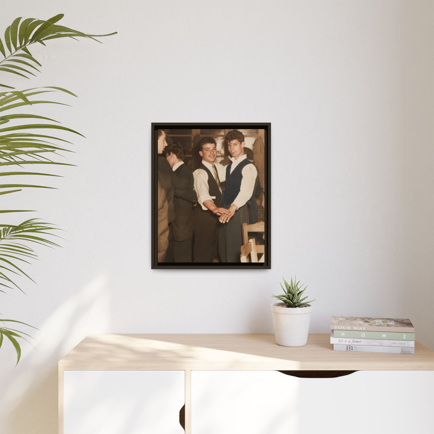 paire 134 | Framed Vintage Photo - Matte Canvas