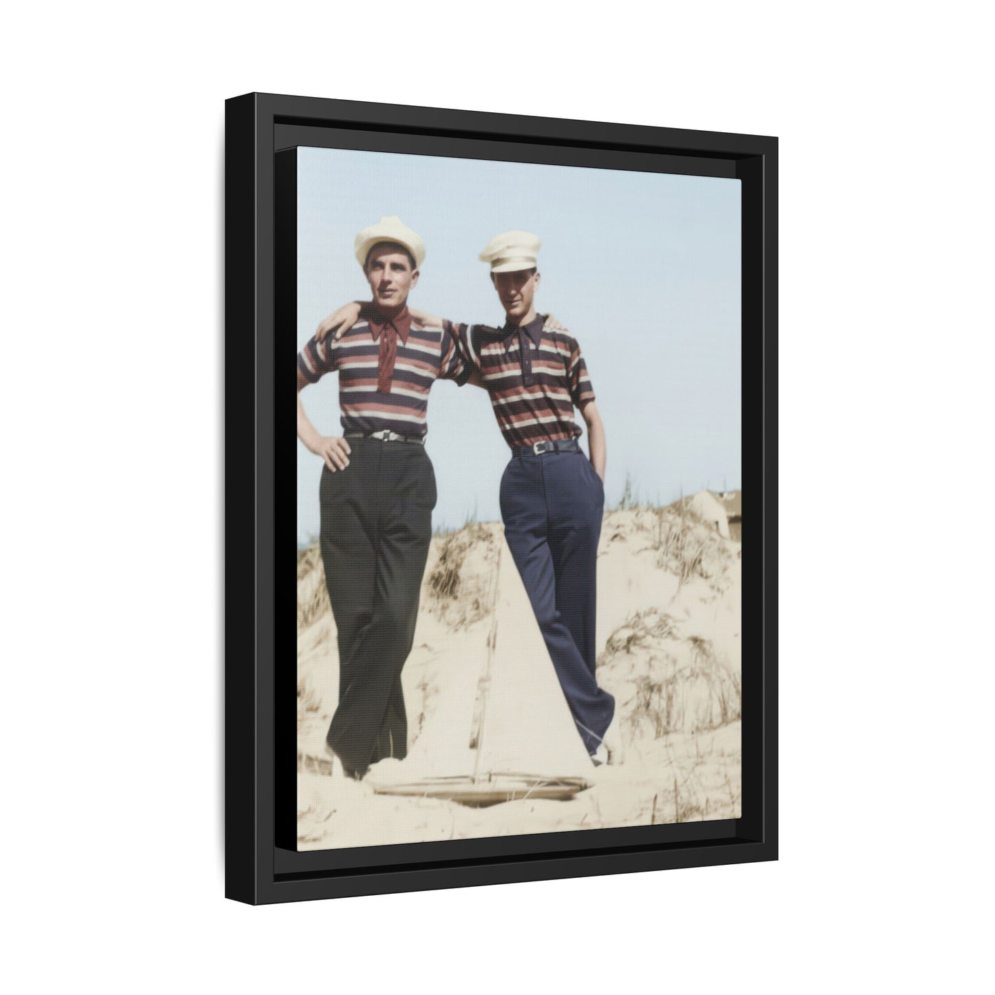 paire 102 | Framed Vintage Photo - Matte Canvas