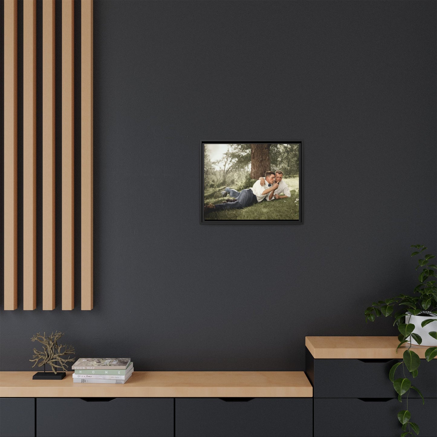 paire 137 | Framed Vintage Photo - Matte Canvas