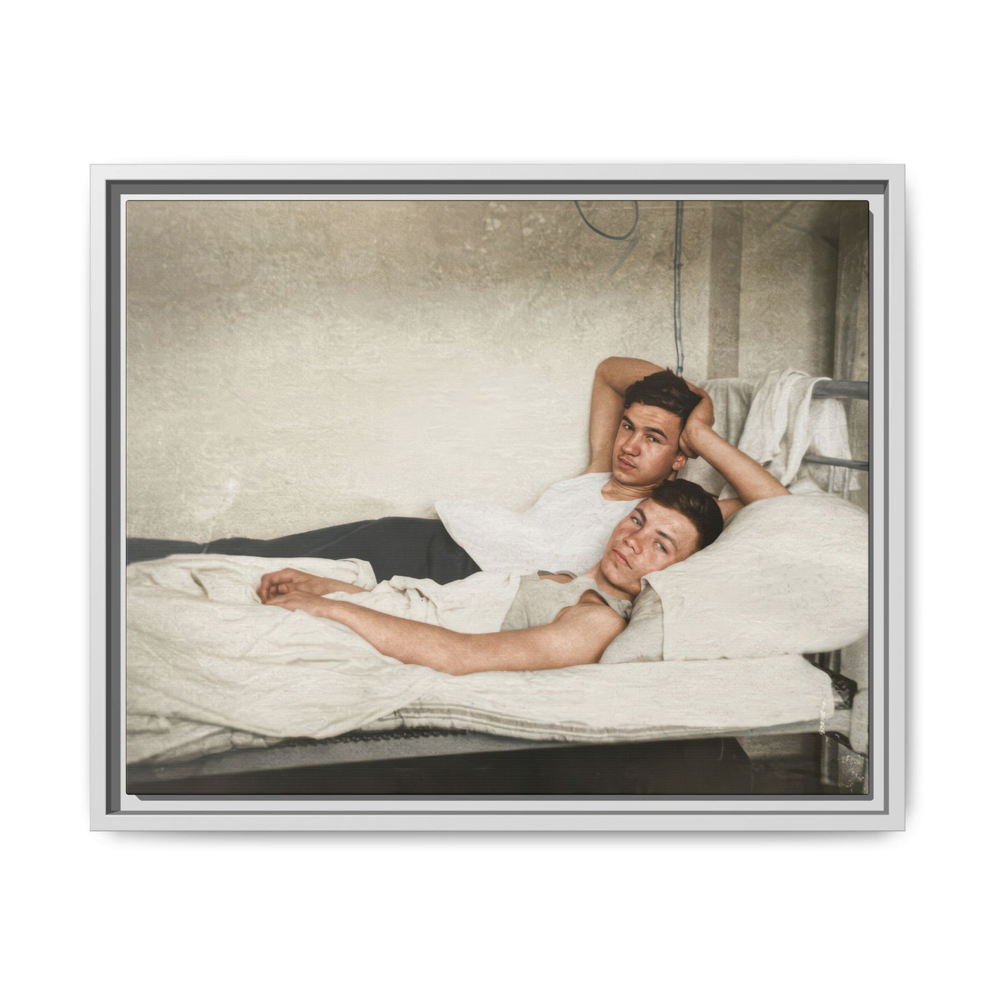 paire 146 | Framed Vintage Photo - Matte Canvas