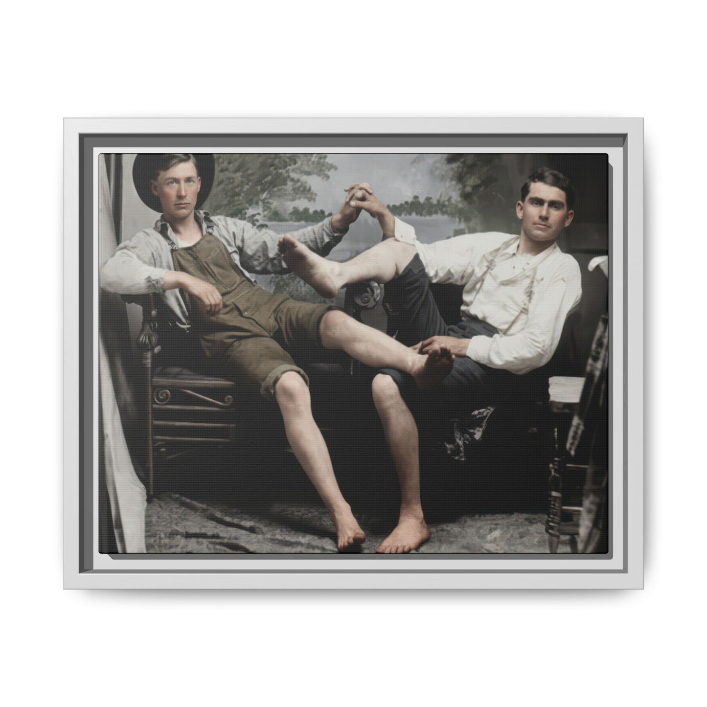 paire 118 | Framed Vintage Photo - Matte Canvas