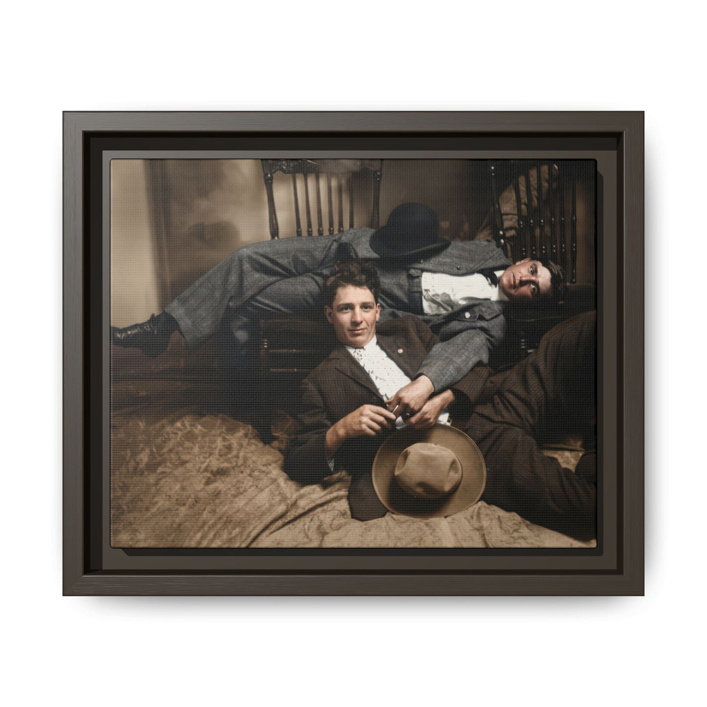 paire 020 | Framed Vintage Photo - Matte Canvas