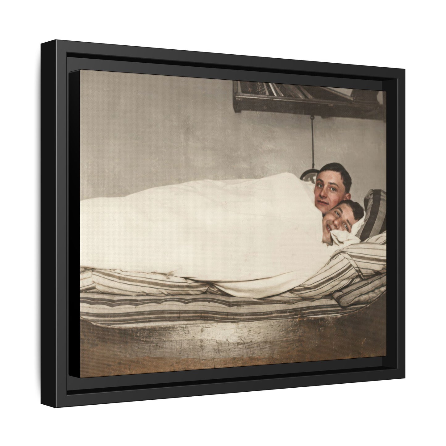 paire 117 | Framed Vintage Photo - Matte Canvas