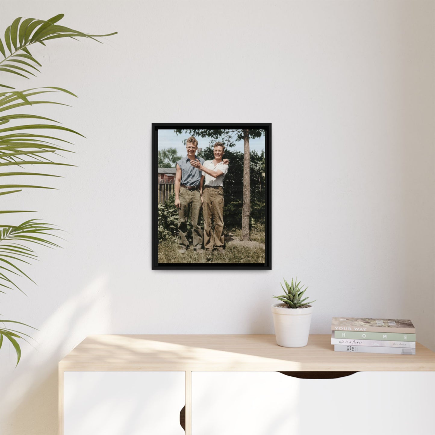 paire 052 | Framed Vintage Photo - Matte Canvas