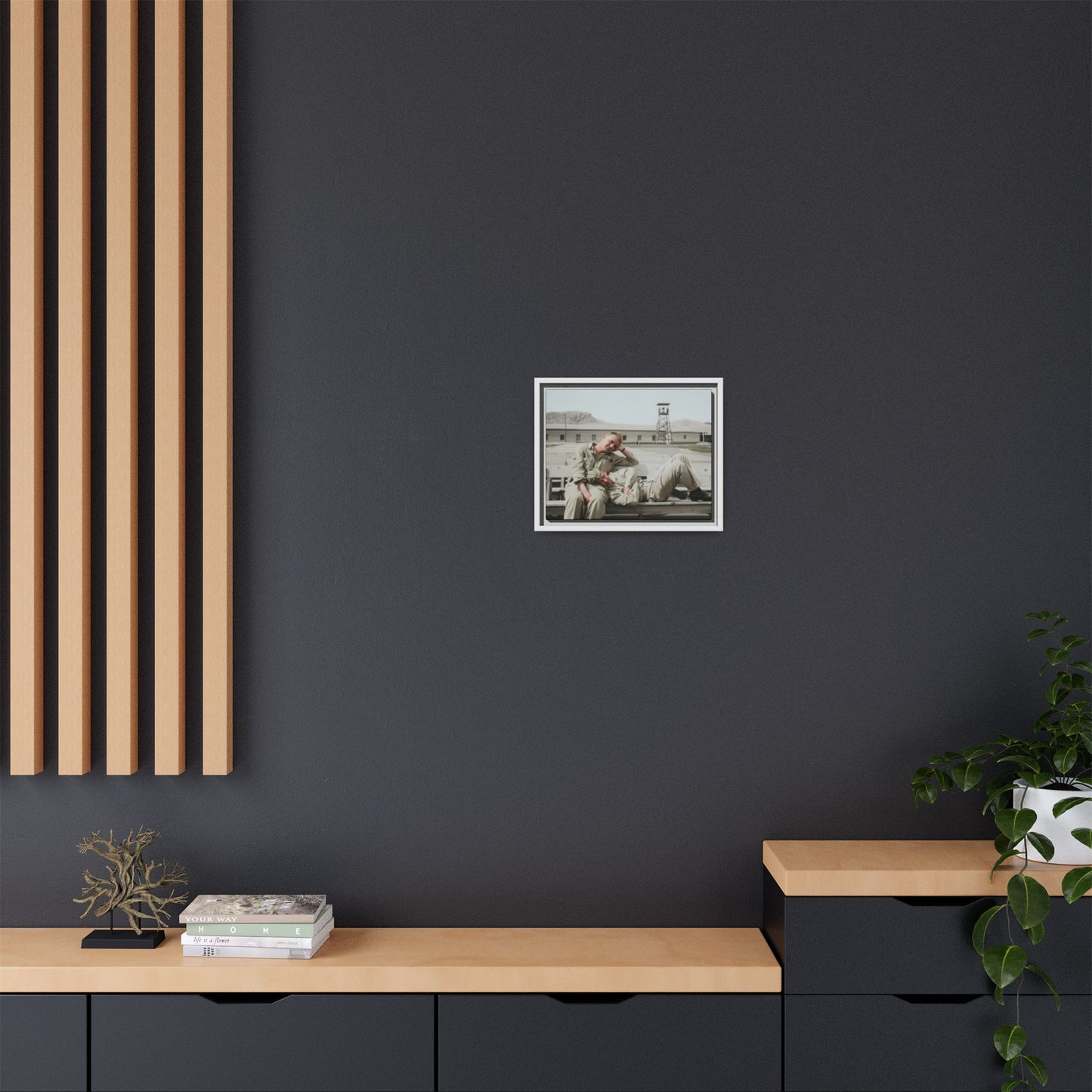 paire 096 | Framed Vintage Photo - Matte Canvas