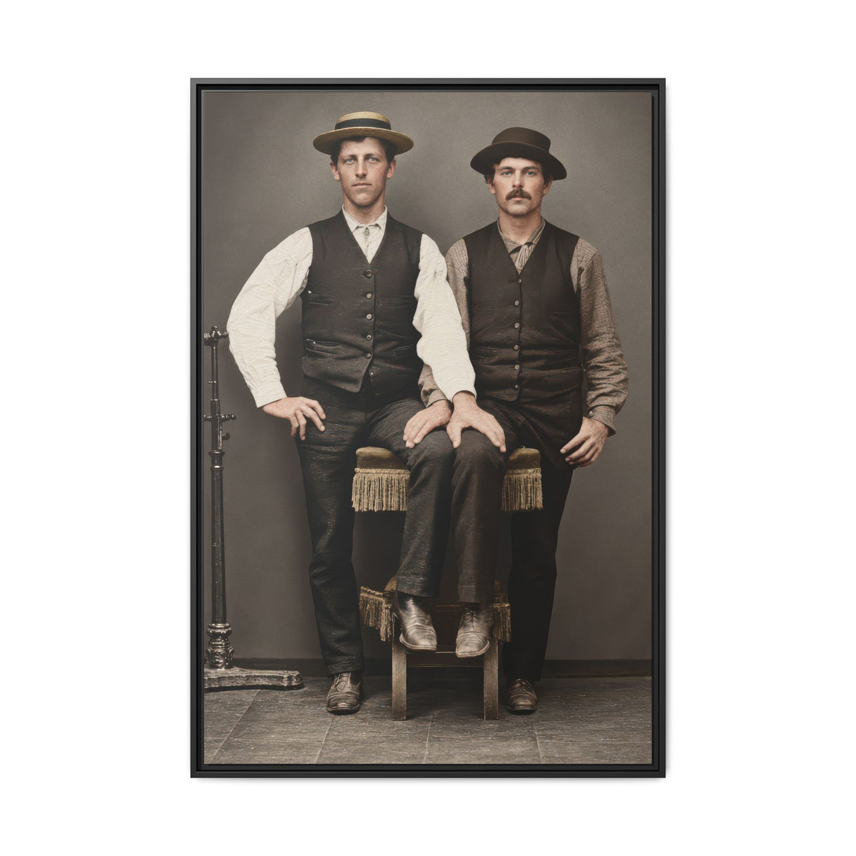 paire 163 | Framed Vintage Photo - Matte Canvas