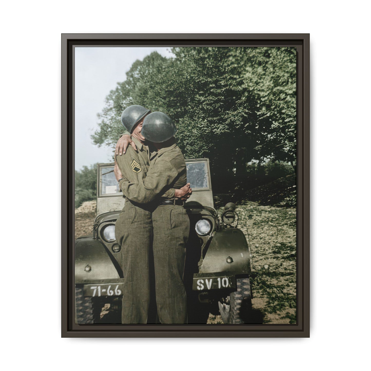 paire 065 | Framed Vintage Photo - Matte Canvas