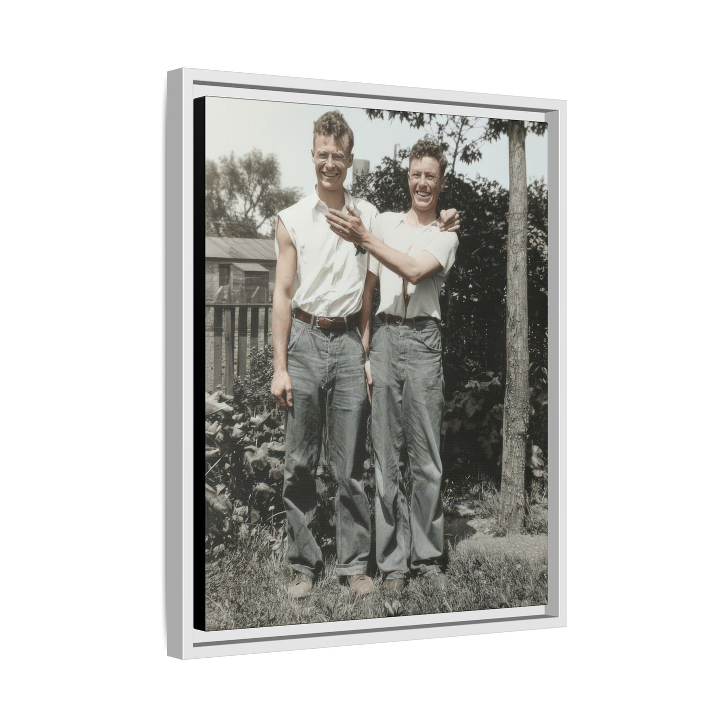 paire 052 | Framed Vintage Photo - Matte Canvas