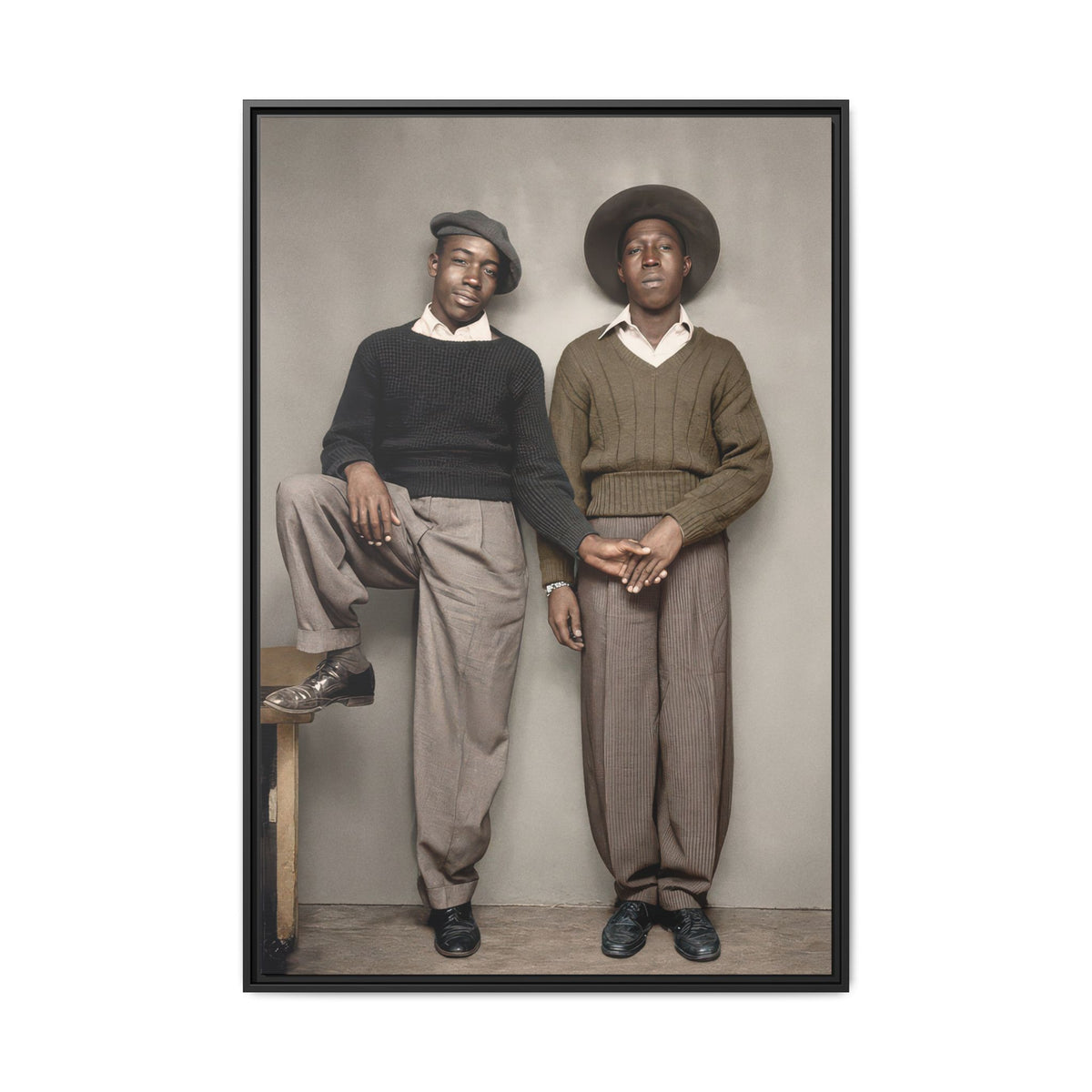 paire 161 | Framed Vintage Photo - Matte Canvas