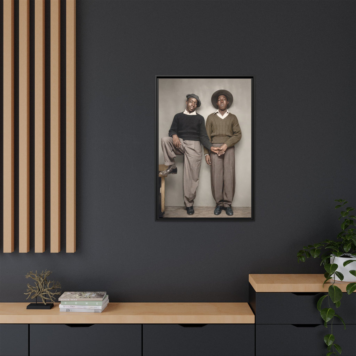 paire 161 | Framed Vintage Photo - Matte Canvas
