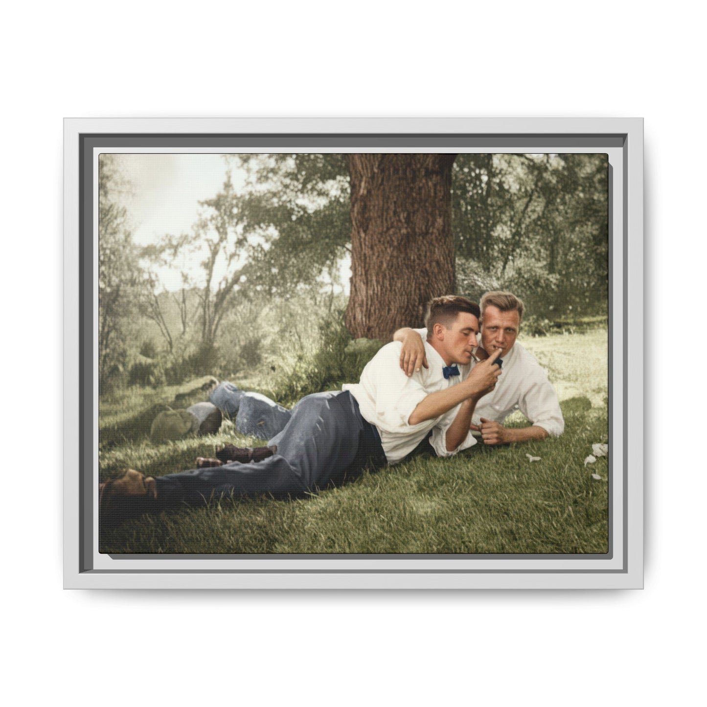 paire 137 | Framed Vintage Photo - Matte Canvas