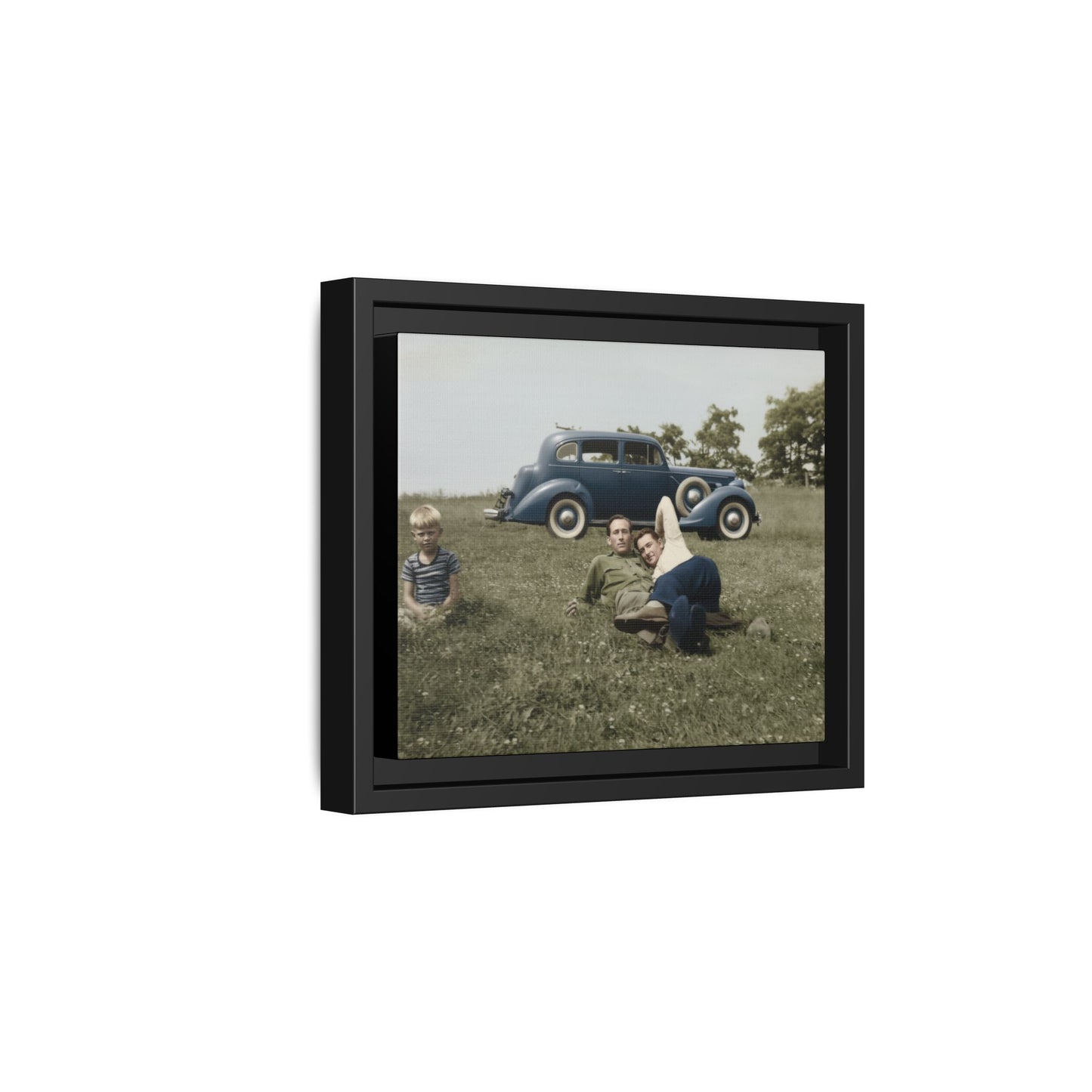 paire 003 | Framed Vintage Photo - Matte Canvas