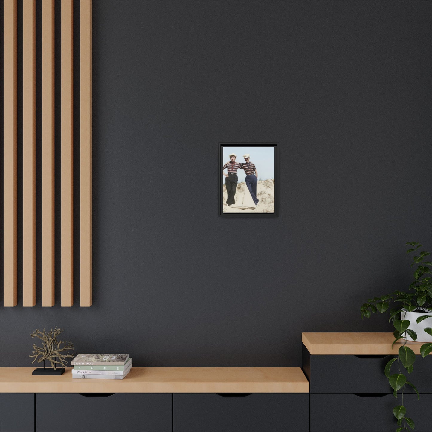paire 102 | Framed Vintage Photo - Matte Canvas