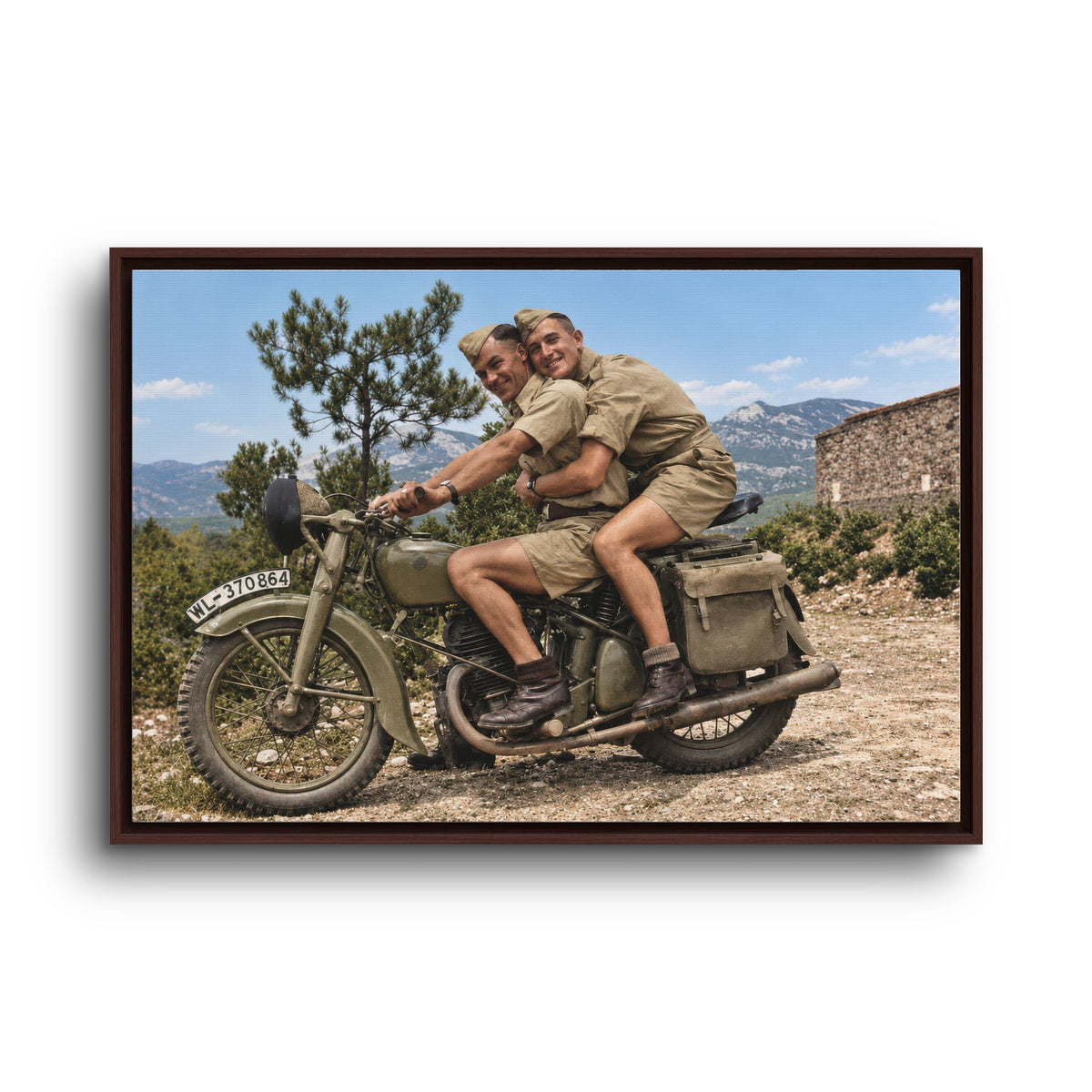 paire 166 | Framed Vintage Photo - Matte Canvas