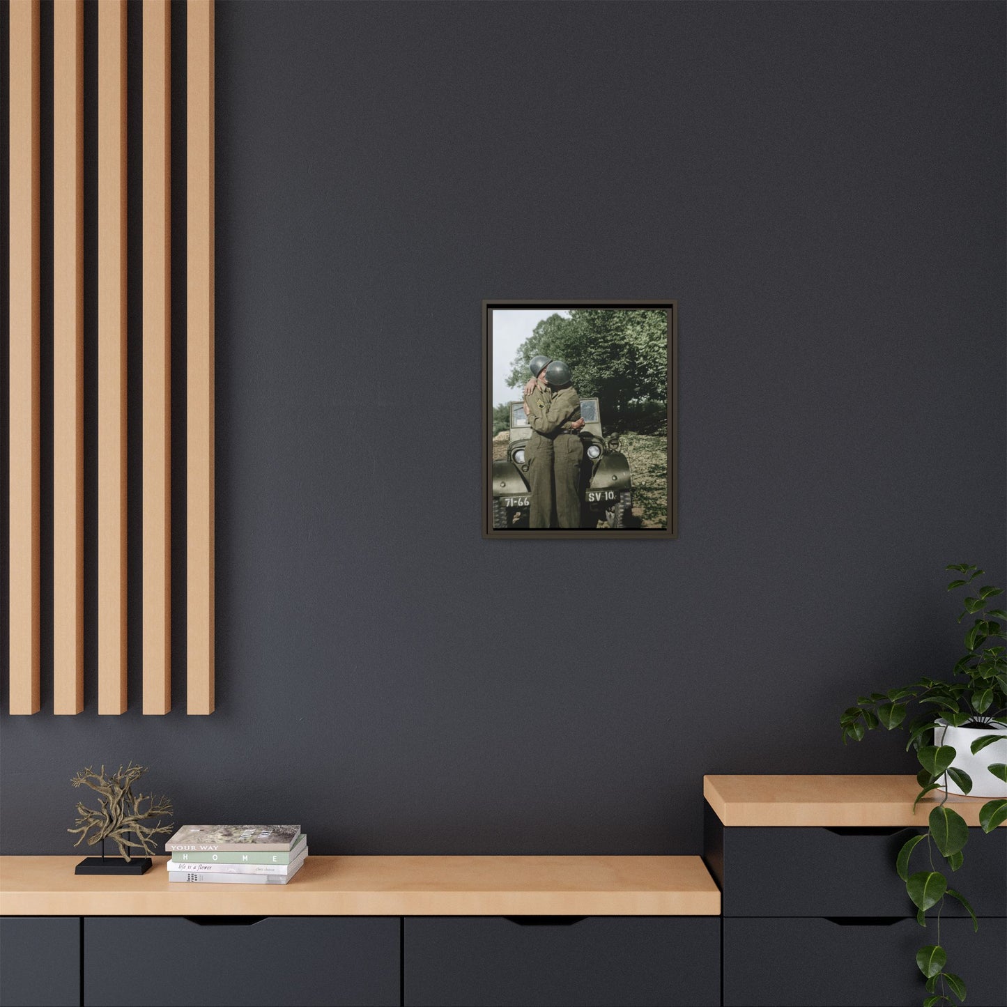 paire 065 | Framed Vintage Photo - Matte Canvas