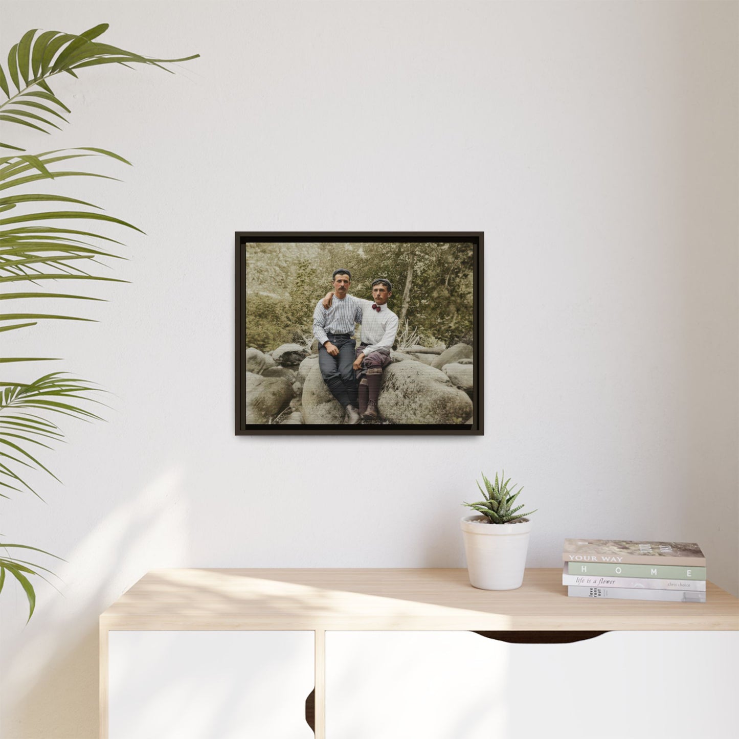paire 113 | Framed Vintage Photo - Matte Canvas