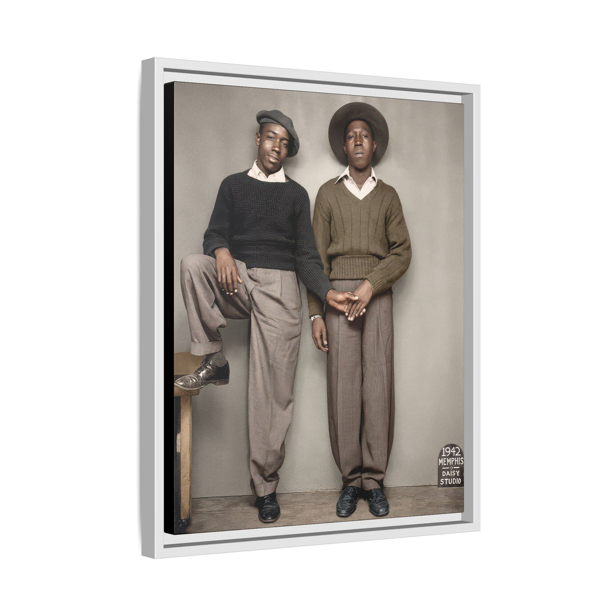 paire 161 | Framed Vintage Photo - Matte Canvas