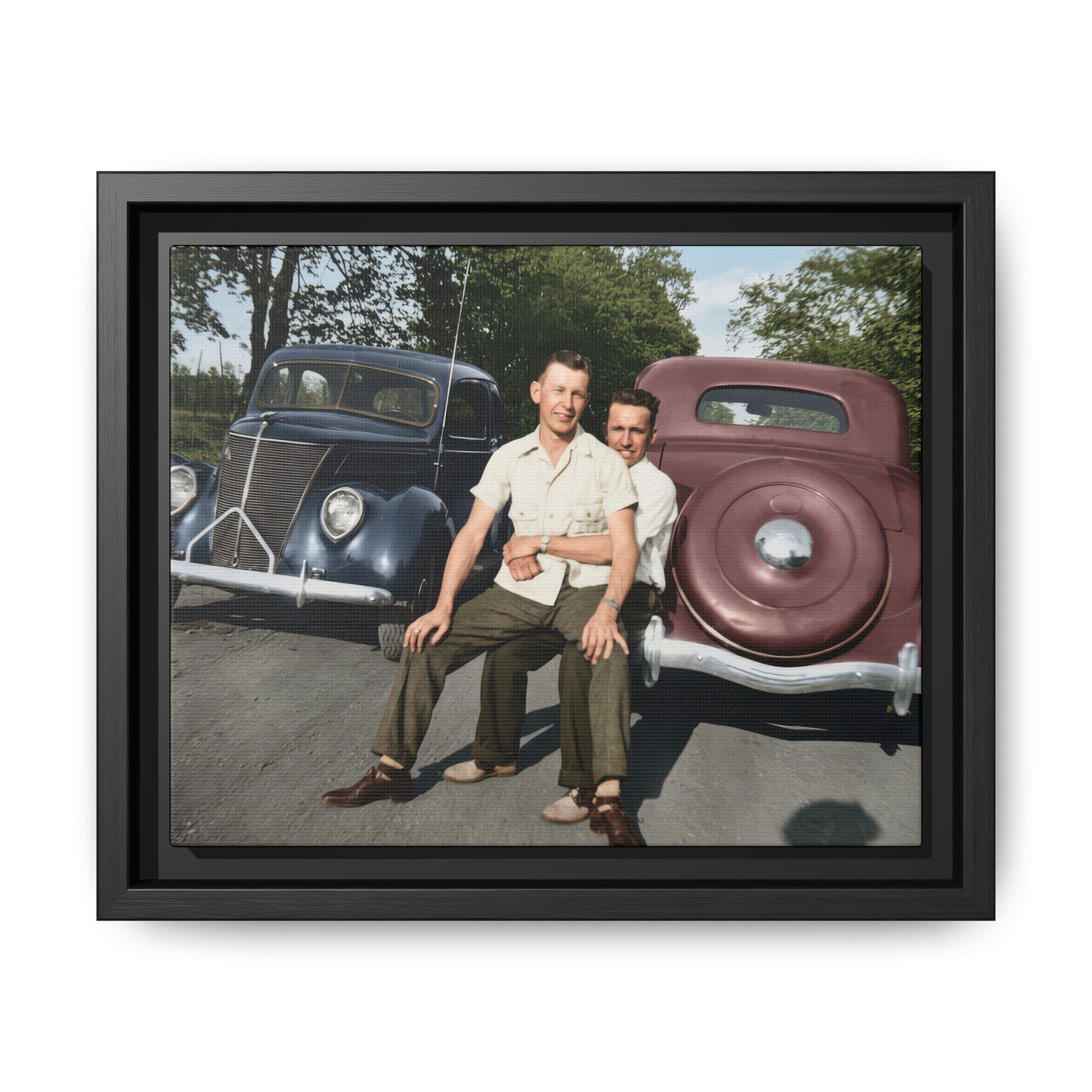 paire 145 | Framed Vintage Photo - Matte Canvas