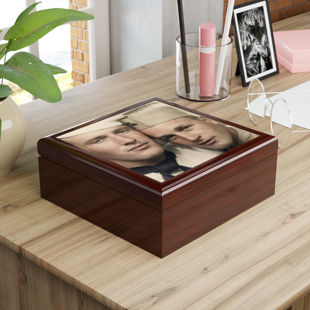 Paire 042 | Photobooth Series | Wherever You Are  Keepsake Box