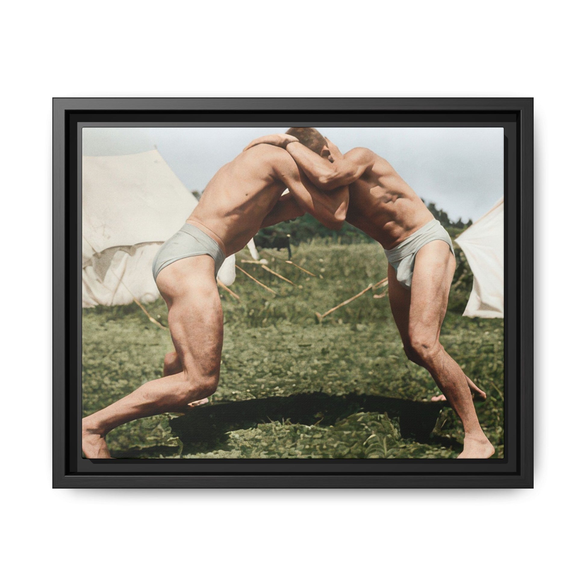 Athlétisme 019 vintage photograph of two wrestlers grappling between canvas tents 