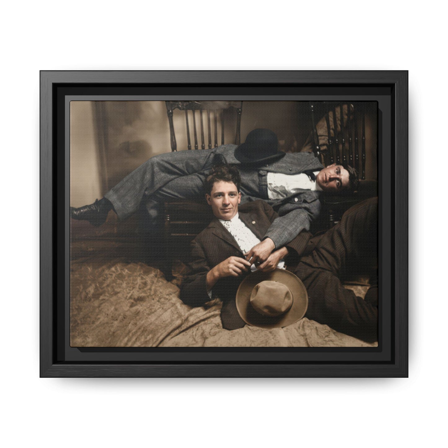 paire 020 | Framed Vintage Photo - Matte Canvas