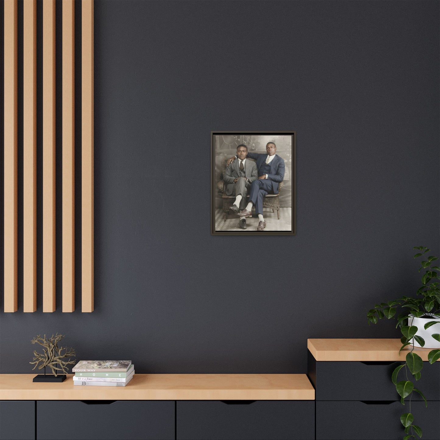 paire 112 | Framed Vintage Photo - Matte Canvas