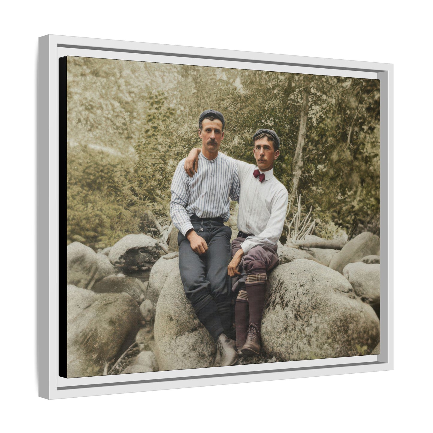 paire 113 | Framed Vintage Photo - Matte Canvas