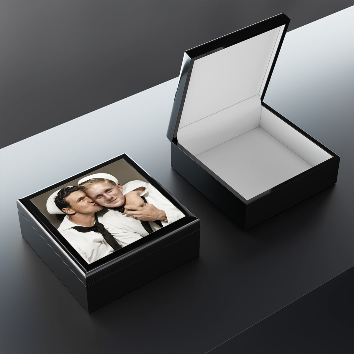  Open rubberwood keepsake box with felt-lined interior and a ceramic lid displaying the two-sailor cheek-kiss photograph.
