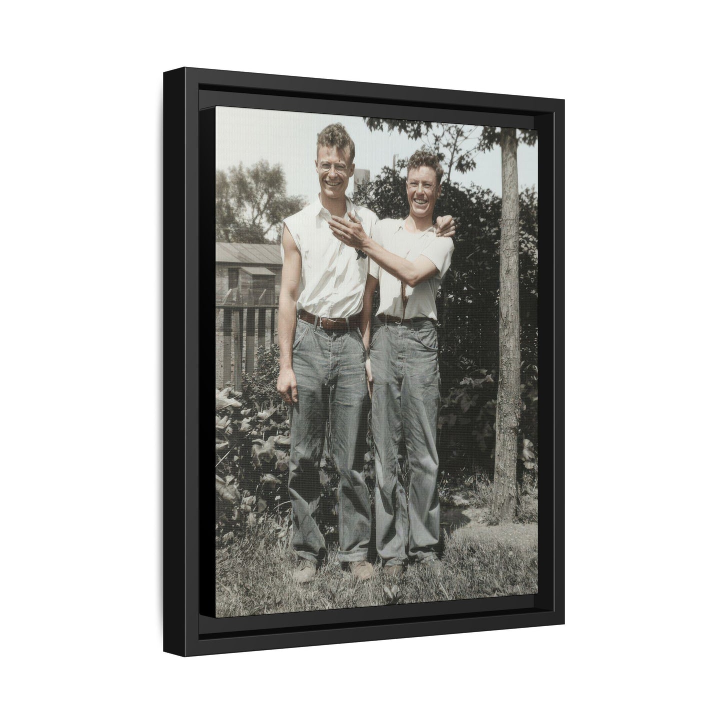 paire 052 | Framed Vintage Photo - Matte Canvas