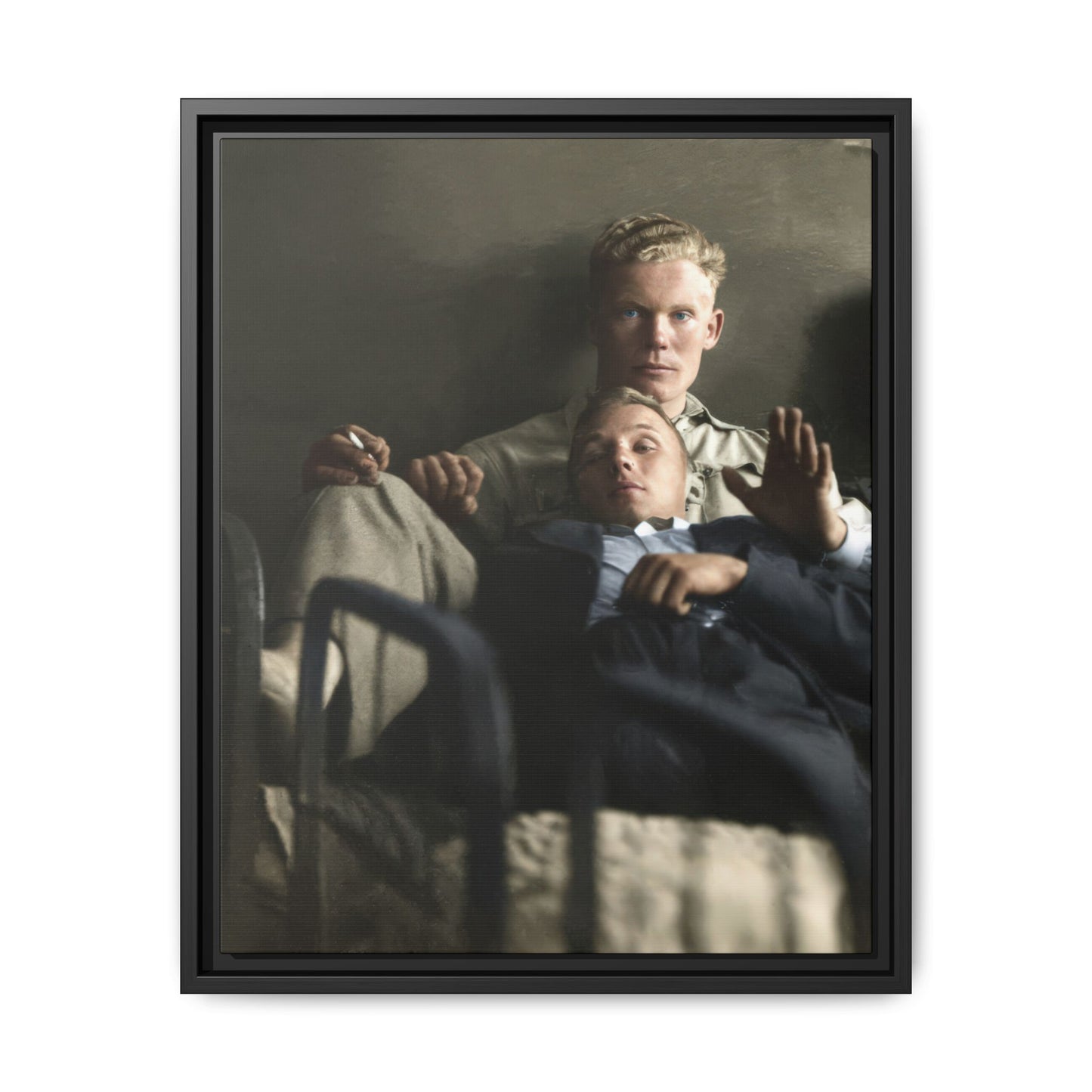 paire 046 | Framed Vintage Photo - Matte Canvas