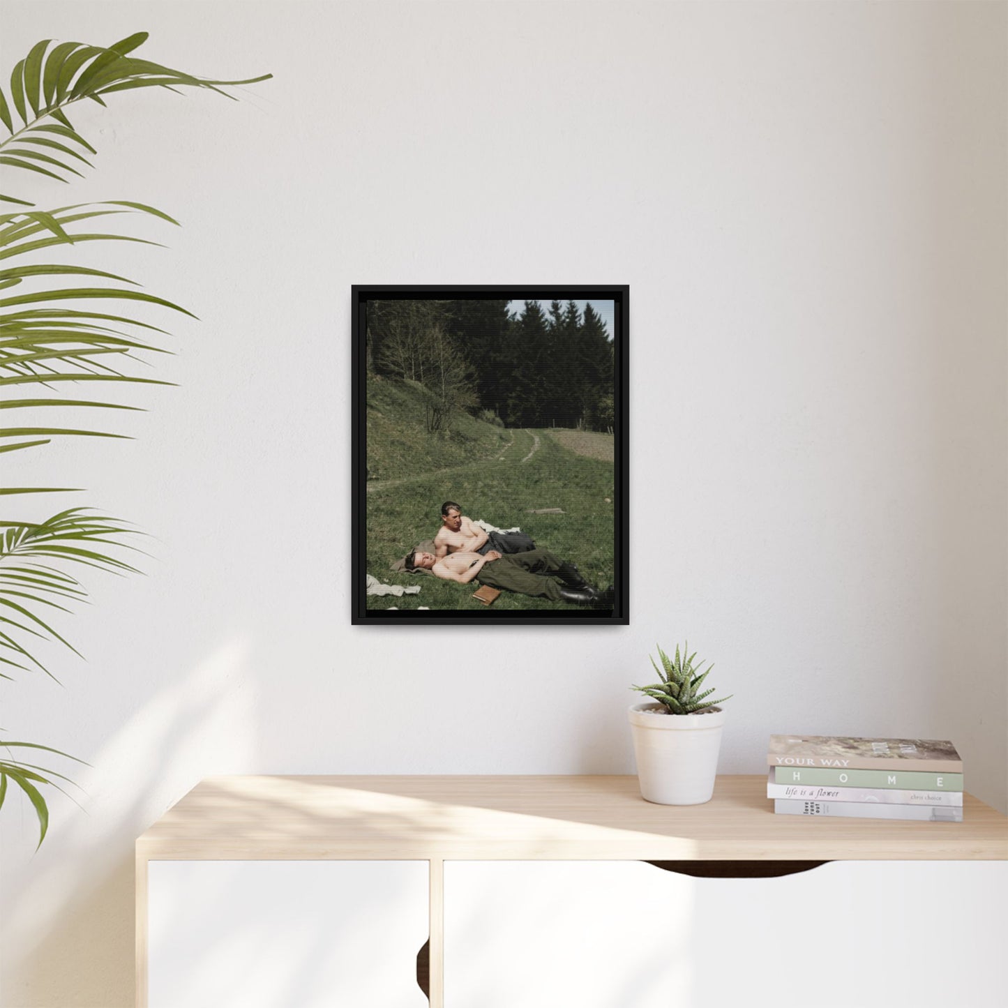 paire 073 | Framed Vintage Photo - Matte Canvas