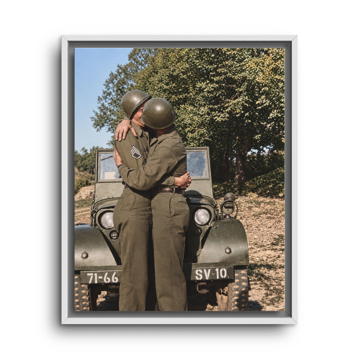 paire 065 | Framed Vintage Photo - Matte Canvas