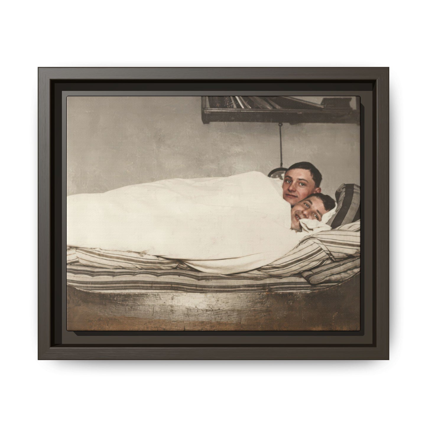 paire 117 | Framed Vintage Photo - Matte Canvas