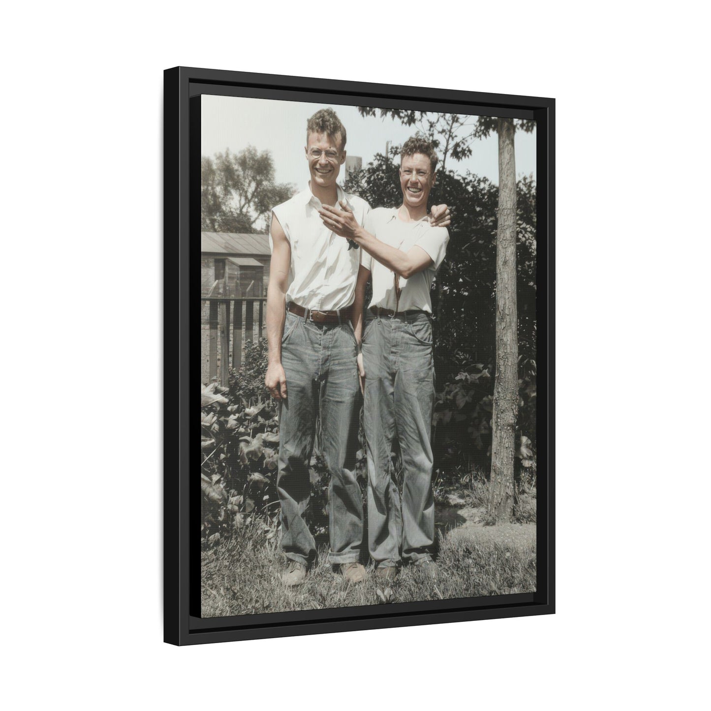 paire 052 | Framed Vintage Photo - Matte Canvas