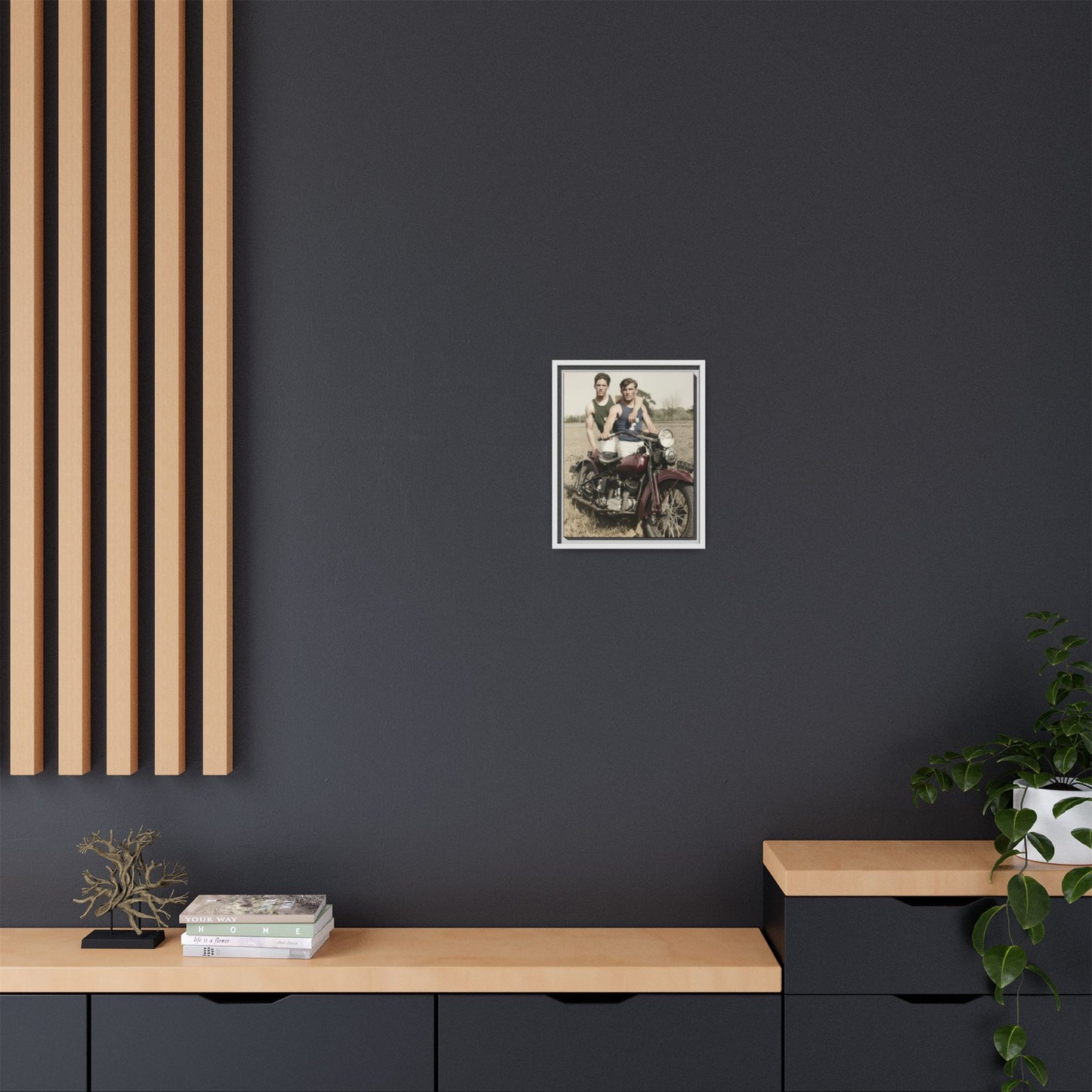 paire 055 | Framed Vintage Photo - Matte Canvas