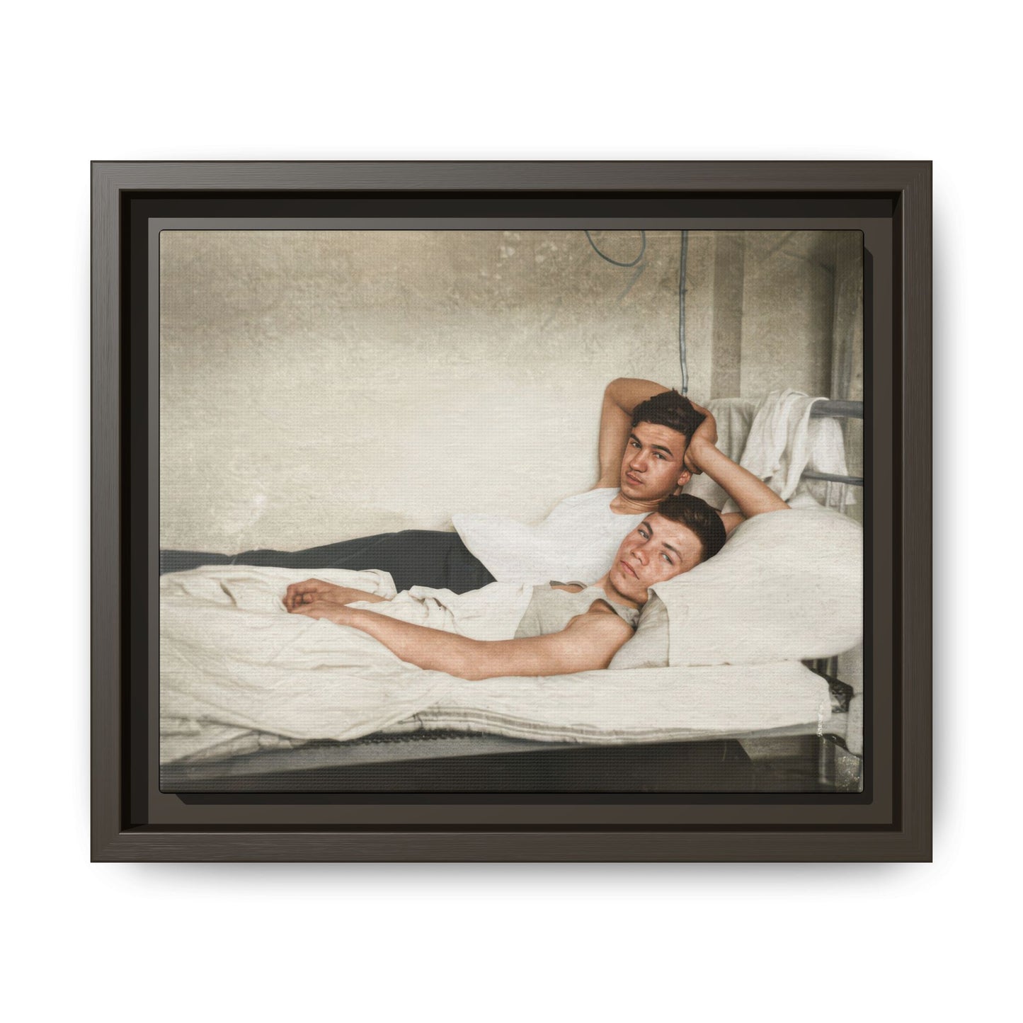 paire 146 | Framed Vintage Photo - Matte Canvas