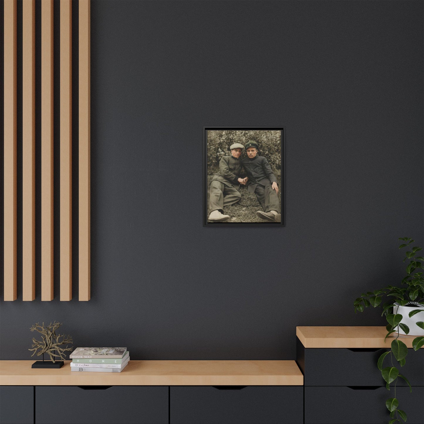 paire 127 | Framed Vintage Photo - Matte Canvas