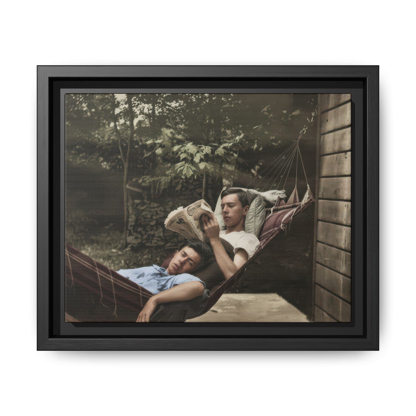 paire 094 | Framed Vintage Photo - Matte Canvas